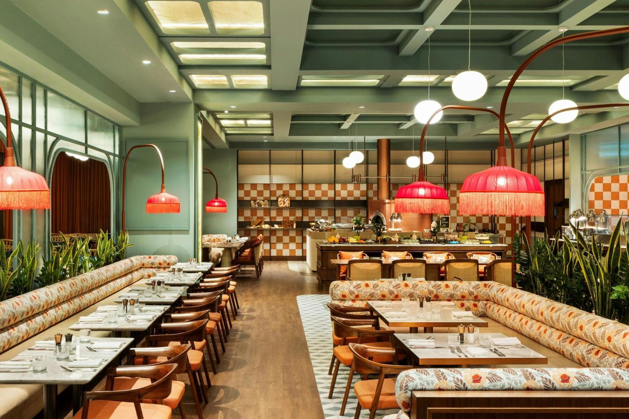 阿扎曼萨雷度假酒店-奢华精选 阿吉曼 外观 照片 The interior of the restaurant