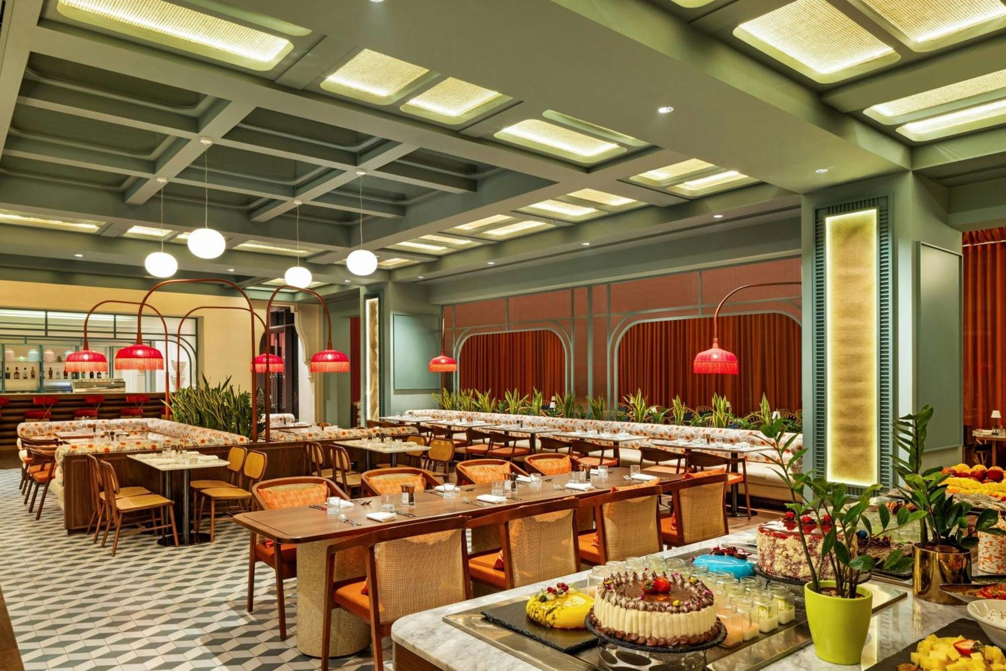 阿扎曼萨雷度假酒店-奢华精选 阿吉曼 外观 照片 The interior of the restaurant
